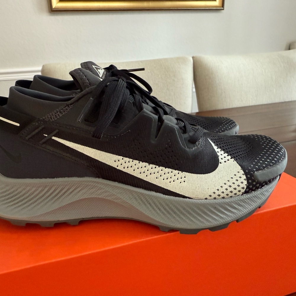 Nike Women’s Pegasus Trail 2 Sneakers - Picture 4 of 11